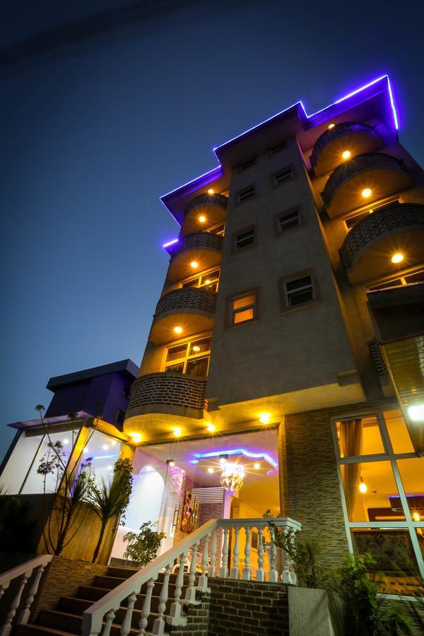 White House Addis Hotel 외부 사진
